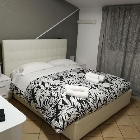 Il Gelsomino Aparthotel Cantù Buitenkant foto