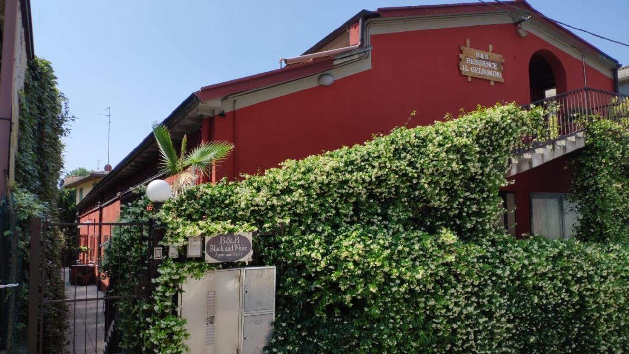 Il Gelsomino Aparthotel Cantù Buitenkant foto