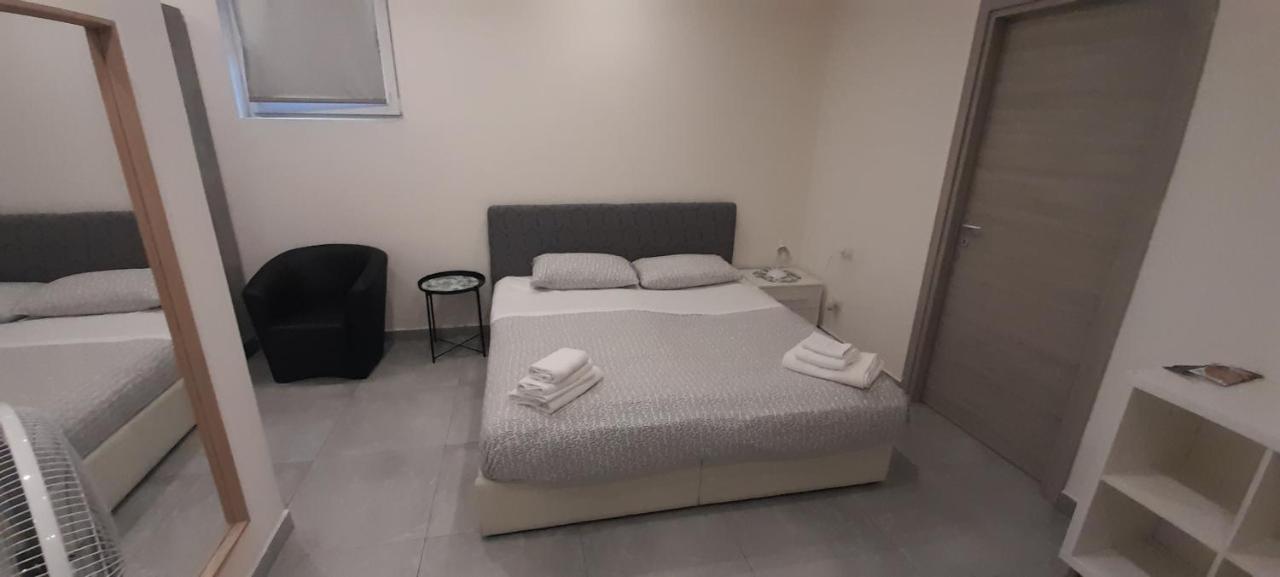 Il Gelsomino Aparthotel Cantù Buitenkant foto