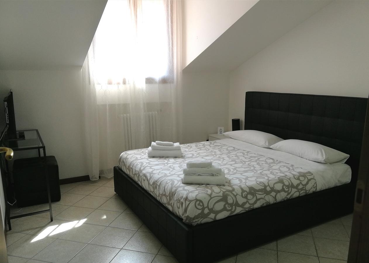 Il Gelsomino Aparthotel Cantù Buitenkant foto