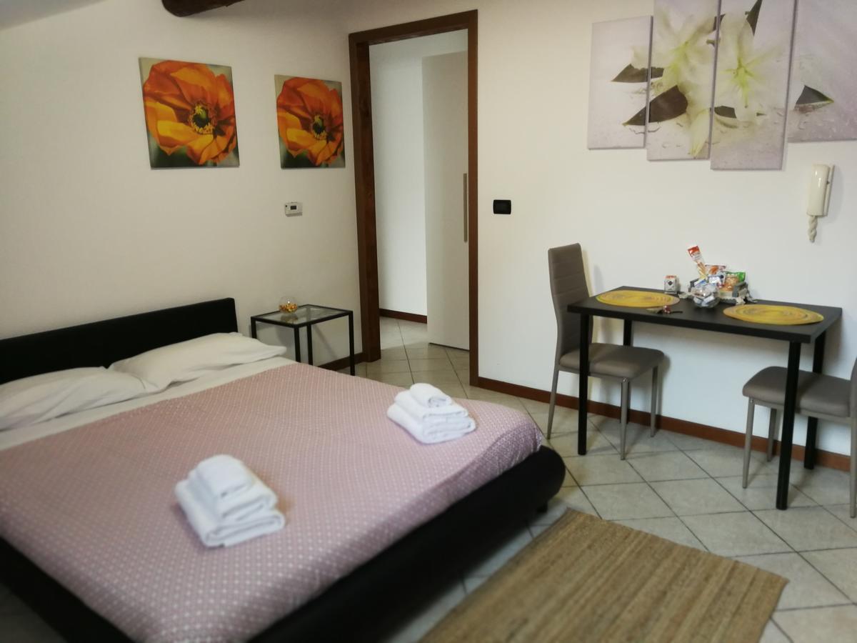 Il Gelsomino Aparthotel Cantù Buitenkant foto