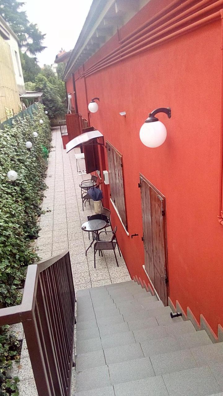 Il Gelsomino Aparthotel Cantù Buitenkant foto